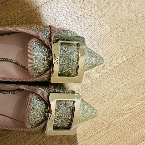 Roger Viver. Gold sparkling shoes. Size 6.5. Authentic - Picture 6 of 7